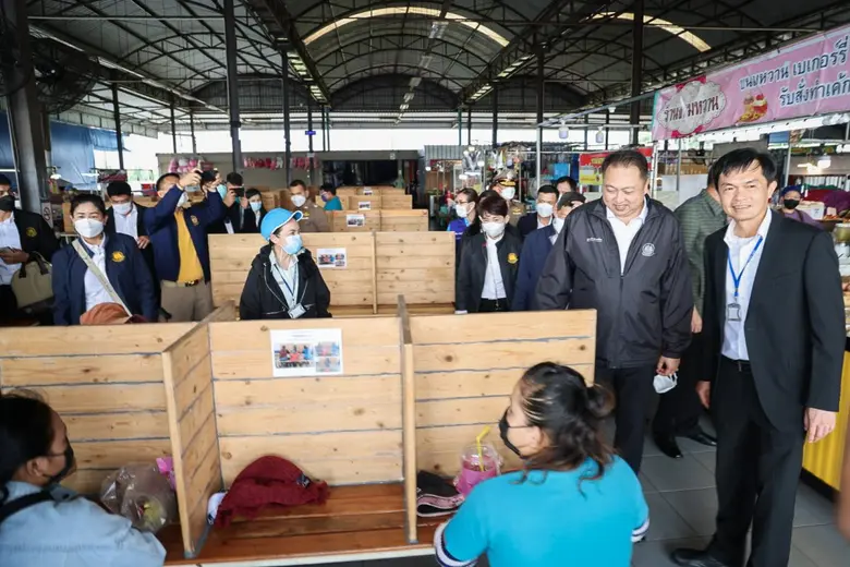 รมว.สุชาติ เยี่ยมโรงงานแปรรูปเนื้อสัตว์ ชูสถานประกอบการจ้างแรงงานถูกกฎหมาย ดูแลสิทธิ- สวัสดิการเท่าเทียม