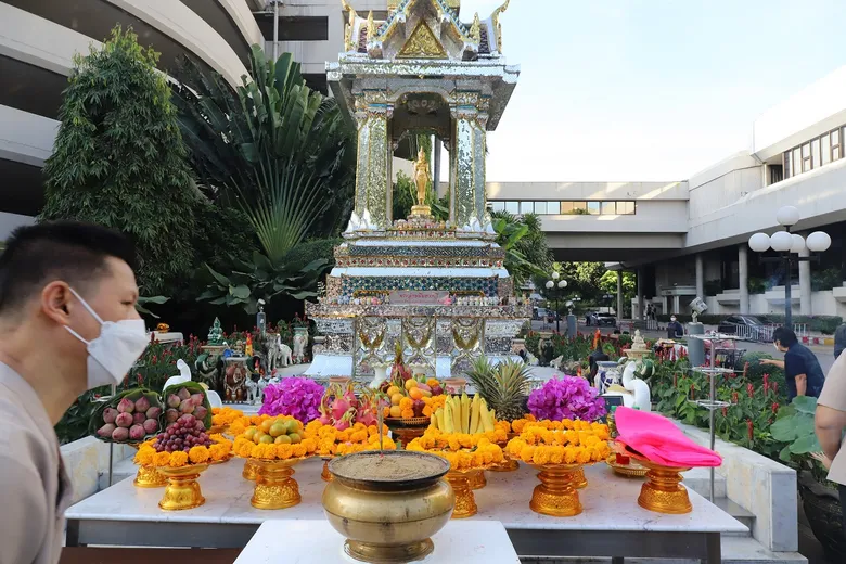 ขอพรเรื่องความรัก กับพระแม่ลักษมี ที่เซ็นทารา แกรนด์ ลาดพร้าว