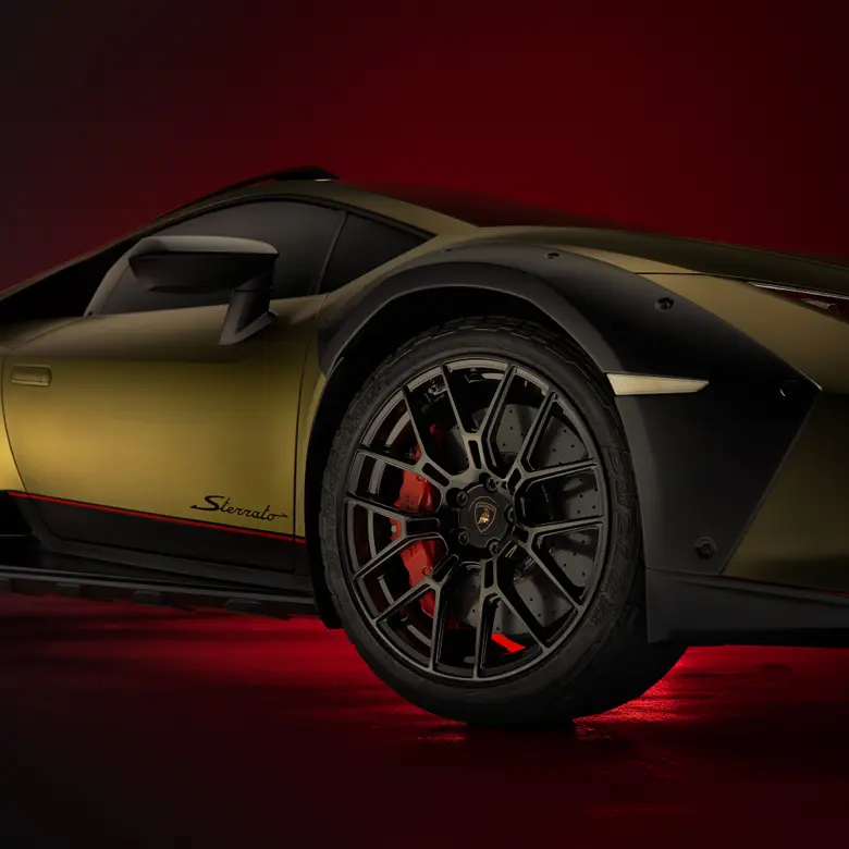 Bridgestone Partners with Lamborghini to Develop Supercar Run-Flat All-Terrain Tyre for the Hurac?n Sterrato
