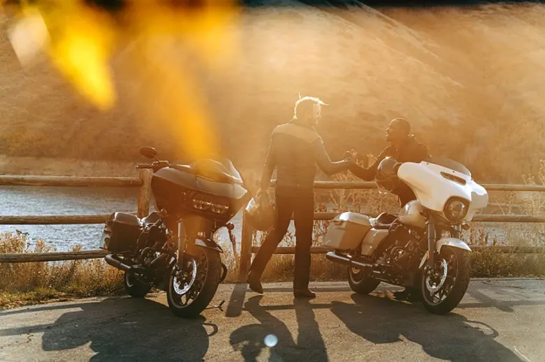 ร่วมสัมผัสกับรถมอเตอร์ไซค์ Harley-Davidso...