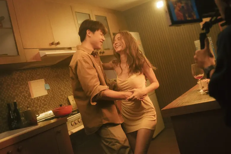"ยื้อเพื่อ? (Be Honest)" อีกหนึ่งเพลงจาก ...