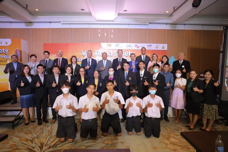 'มิชลิน' ผนึกกำลัง 'โททาลเอนเนอร์ยีส์' สนับสนุนโครงการ VIA Road Safety Education Programme ระยะที่ 3 ผ่านหลักสูตรโดยมูลนิธิป้องกันอุบัติภัยแห่งเอเชีย