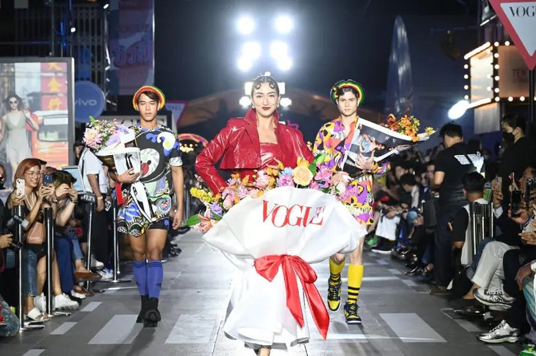 คนดังร่วมฉลองการเดินทางบนถนนสายแฟชั่นของโว้ก ประเทศไทย ในงาน Vogue 10th Anniversary Fest ฉลองครบรอบ 10 ปีอย่างยิ่งใหญ่