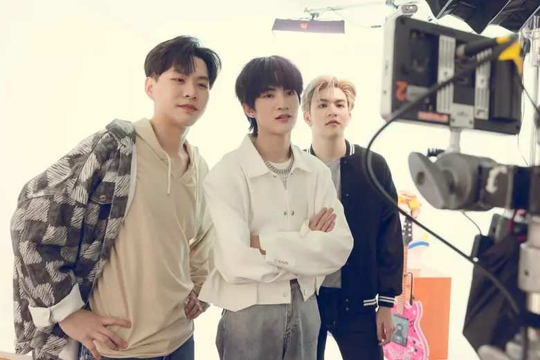 อินเนอร์คลั่งรักสดใส "บีเวอร์ - พรรษพล" ส่งซิงเกิลเพลง "ปีนไม่ไหว" เผยอาการของคนมีใจ