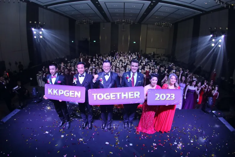 "เจนเนอราลี่ ไทยแลนด์" ร่วมกับ "ธนาคารเกียรตินาคินภัทร" จัดงาน KKPGEN BEST IN CLASS ANNUAL AWARDS 2022 เชิดชูความสำเร็จผู้ทำผลงานยอดเยี่ยม