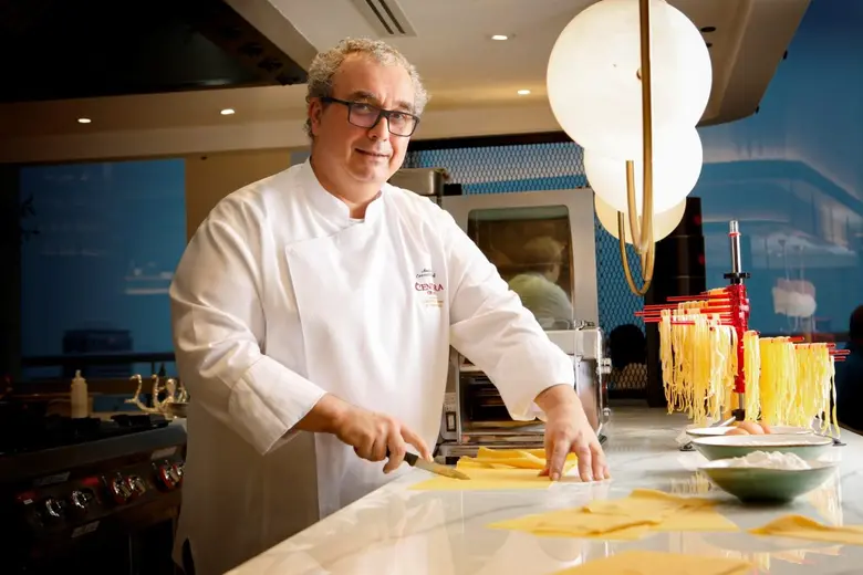 ความสุขยืดได้ พิซซ่าหรือพาสต้าสไตล์อิตาเลียน ทุกวันจันทร์และวันอังคาร ณ ห้องอาหารเวนติซี โรงแรมเซ็นทาราแกรนด์ฯ เซ็นทรัลเวิลด์