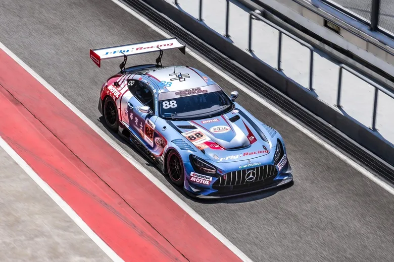 แซนดี้ คว้าอันดับ 5 ประเดิมฤดูกาลแข่งขันเอ็นดูรานซ์ Sepang 12 hours มาเลเซีย