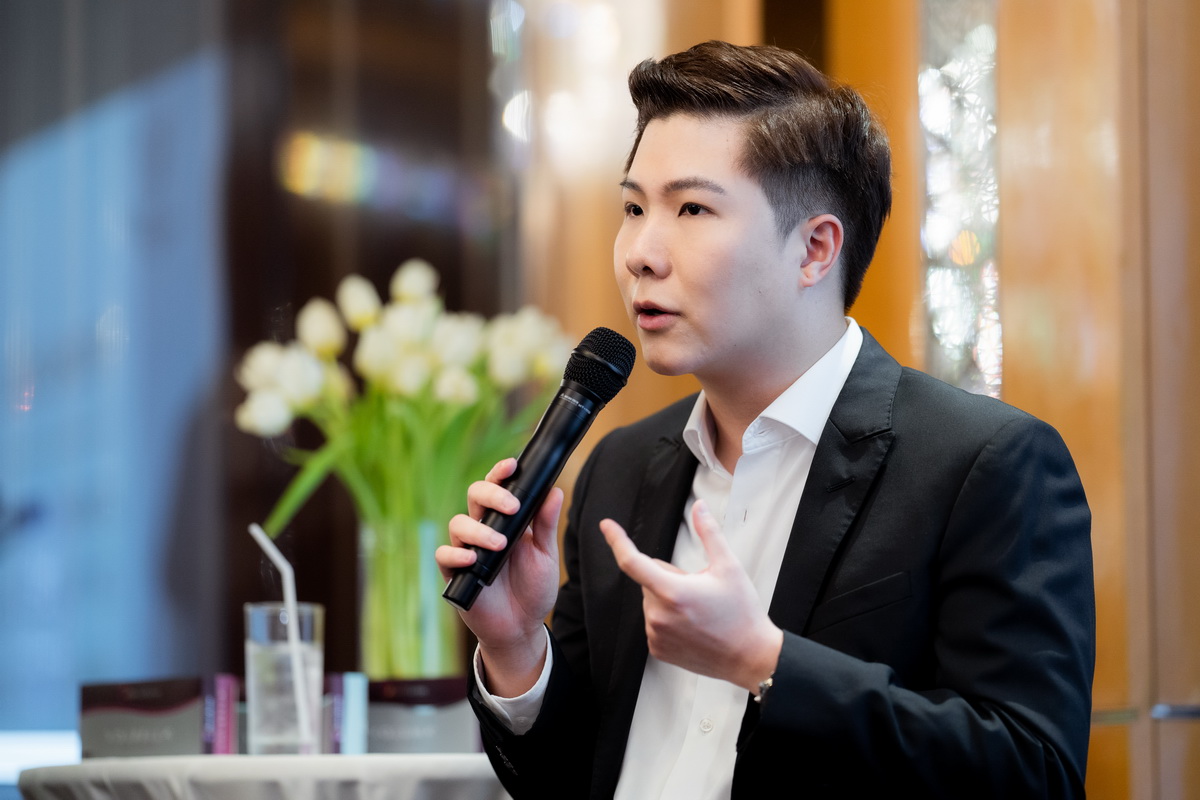 "หมอวิน-เวชพิสิทธิ์" เผย "ศาสตร์แห่งความงาม" พร้อมอัปเดตเทรนด์ 2023 กับการปรับรูปหน้าย้อนวัย ยกกระชับล็อคอายุ ด้วยเทคนิคพิเศษเติมเต็มถึงชั้นกระดูก