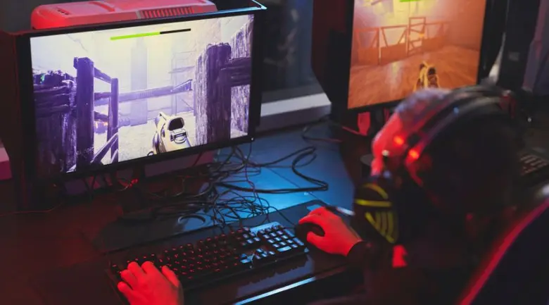 แนะนำ 5 ไอเทมบนโต๊ะคอม ที่เหล่าเกมเมอร์ไม่ควรพลาด