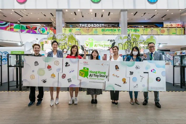 20 ศิลปินฮ่องกงบินลัดฟ้ามาร่วมงาน Thailan...
