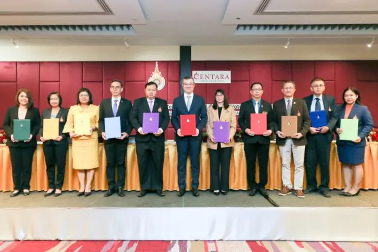 ธีระยุทธ จิราธิวัฒน์ ประธานเจ้าหน้าที่บริ...