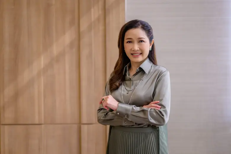 นางสาวขัตติยา อินทรวิชัย ประธานเจ้าหน้าที...