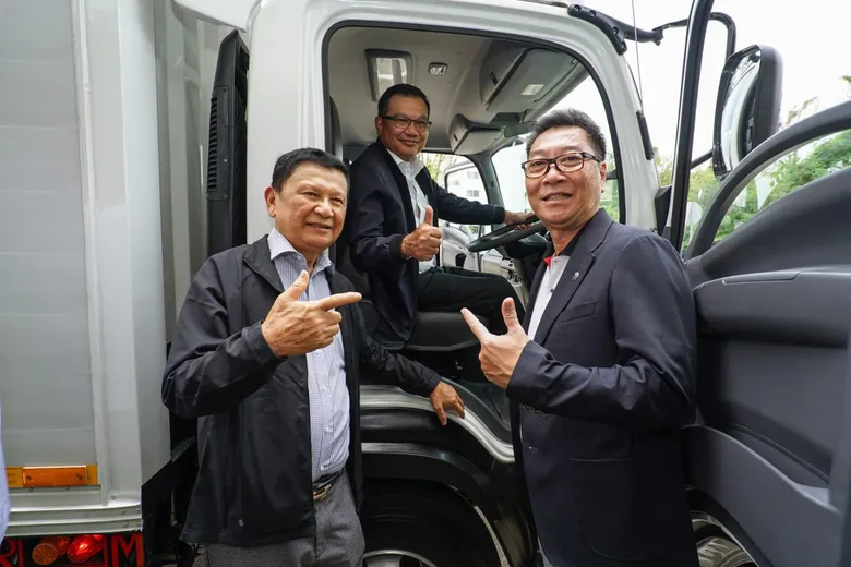 อีซูซุ ร่วมกับ กรมการขนส่งทางบกจัด "โครงการสร้างนักขับรถมืออาชีพโดยโรงเรียนการขนส่ง" เพื่อพัฒนาศักยภาพและสร้างนักขับบรรทุกมืออาชีพสู่สังคม