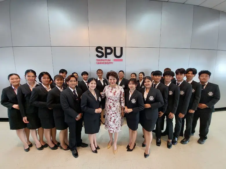 อธิการบดี SPU ให้โอวาทและแนวนโยบายการดำเนินงาน คณะกรรมการสโมสรนักศึกษา ม.ศรีปทุม ชุดใหม่ ประจำปีการศึกษา 2566 มุ่งทุกคนมีความเป็นผู้นำ
