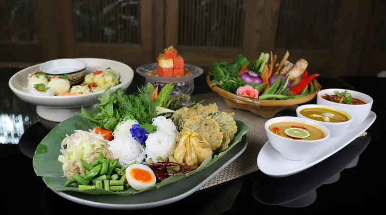 พบกับขนมจีนน้ำยาจากหลากหลายภาคของไทย " ขน...