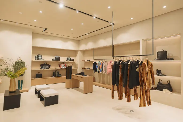 Bally เปิดตัวคอลเล็กชั่น Spring/Summer 2023 พร้อมเปิดร้านตามแนวคิดการออกแบบใหม่ ที่เอ็มโพเรียม ประเทศไทย