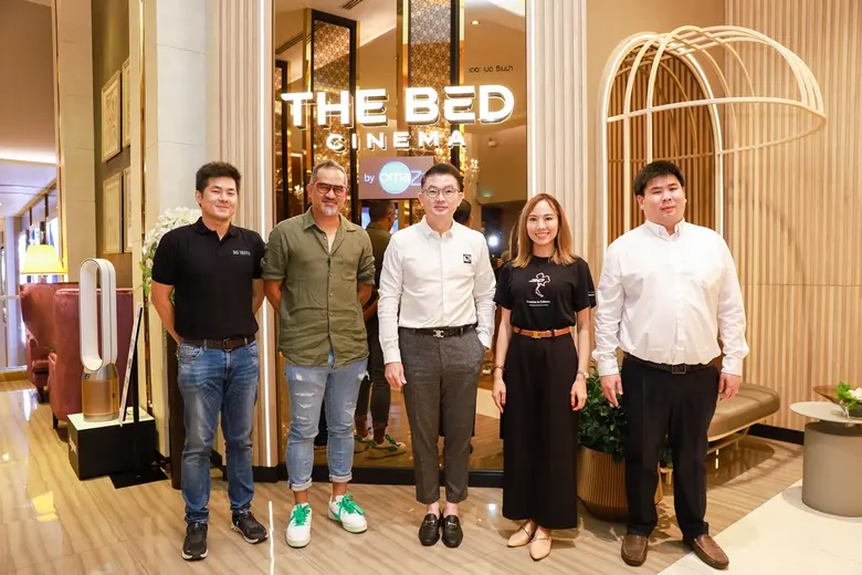 Omazz และ SF Cinema ร่วมกับ Das Treffen Magazine จัดงาน Porsche Movie Night เฉพาะผู้ขับรถ Porsche ให้ได้รับสัมผัสประสบการณ์ใหม่แห่งการนอนชมภาพยนตร์