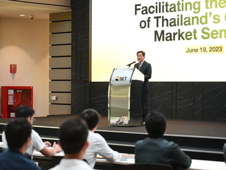 ภากร ปีตธวัชชัย กรรมการและผู้จัดการ ตลาดห...