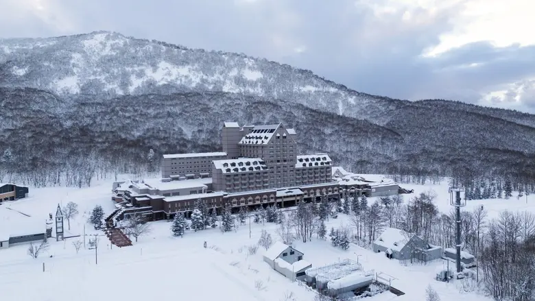สุดยอดสถานที่เล่นสกีสำหรับผู้ที่ชื่นชอบความสนุกท่าม...