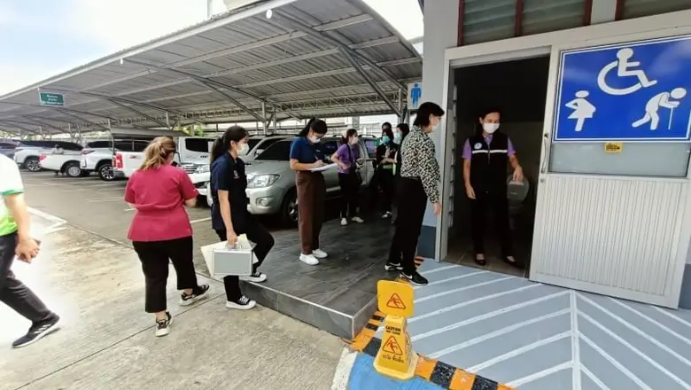 กทม.ตรวจประเมินสุขลักษณะห้องน้ำสาธารณะรอบอนุสาวรีย์ชัยสมรภูมิ-ประสาน 50 เขต ตรวจสอบให้ได้มาตรฐาน