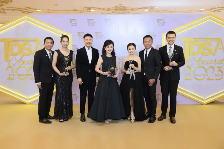 พญ. นลินี ไพบูลย์ ประธานกรรมการ บริษัท กิ...