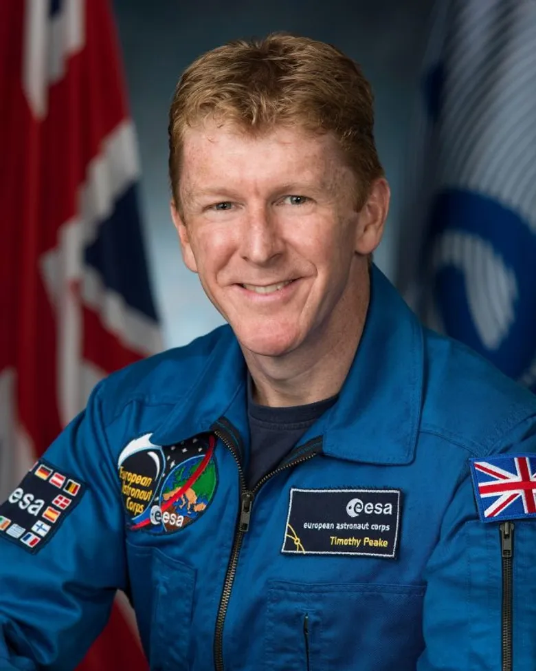 Astronaut Tim Peake Lands at Anantara Kihavah Maldives Villas Resort for a Stellar Week of Space Talk and Astronomy