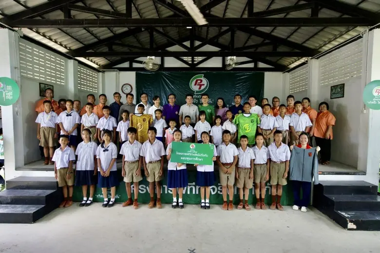 PTG ร่วมกับ ATLAS ENERGY ส่งต่อความสุขให้ชุมชน ด้วยกิจกรรม CSR กับโครงการ "พีที ค่ายอาสาทำจริงไม่ทิ้งกัน" ตอกย้ำในการช่วยเหลือสังคม ส่งเสริมคุณภาพชีวิตชุมชนให้ "อยู่ดีมีสุข" ณ ตำบลสำนักท้อน อำเภอบ้านฉาง จังหวัดระยอง
