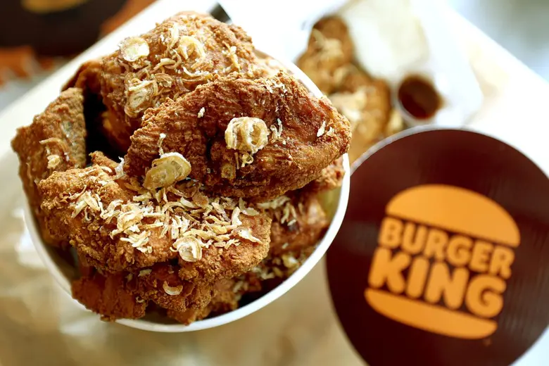 สะเทือนวงการ! เบอร์เกอร์คิง เอาใจคนรักไก่ทอด เปิดตัว "ไก่ทอดหาดใหญ่ ชิกเก้นคิง" ยกสุดยอดเมนูที่ใครกินก็ติดใจ เตรียมเสิร์ฟให้ฟินตลอด 24 ชั่วโมง