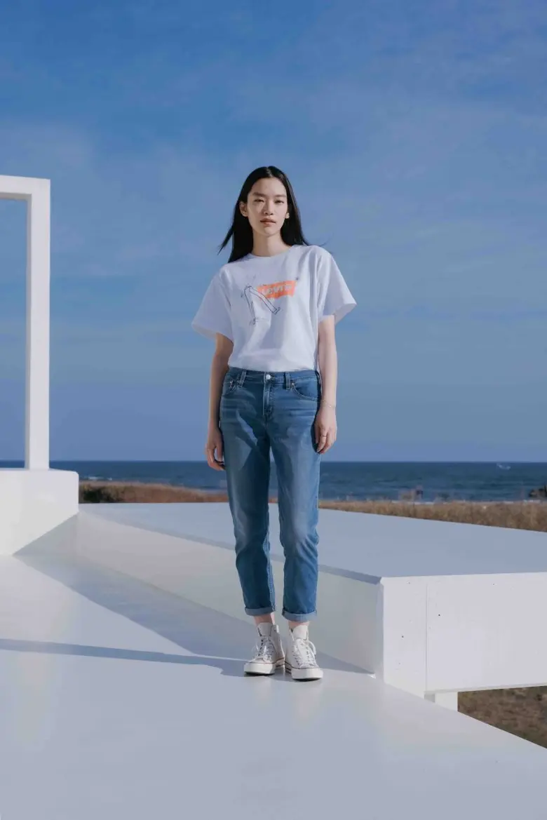 Levi's(R) Performance Cool กลับมาอีกครั้ง คอลเลกชันที่รวมไอเทมเพื่อการสวมใส่ที่สบายยิ่งขึ้นกว่าเดิม