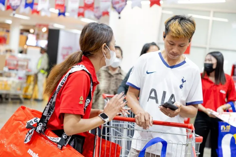 แม็คโคร จัดงาน "แม็คโครโชห่วยออนทัวร์" อย่างยิ่งใหญ่ เสริมแกร่งผู้ประกอบการร้านโชห่วยภาคอีสาน ที่จังหวัดอุบลราชธานี
