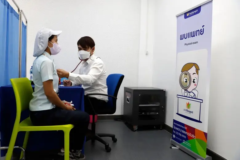 กลุ่มโรงพยาบาลแพทย์รังสิต นำทีมตรวจสุขภาพประจำปีเคลื่อนที่