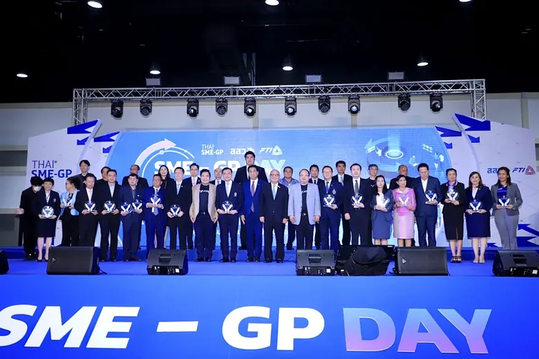 กรมพัฒน์ รับโล่ประกาศเกียรติคุณ หน่วยงานจัดซื้อจัดจ้างหนุน SME ติด 1 ใน 30 หน่วยจากทั่วประเทศ