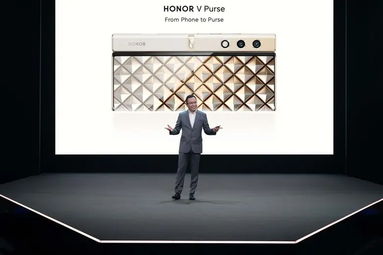 Brand Debuts Striking New 'Phone-to-Purse...