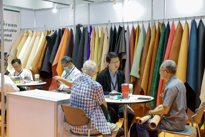 กลับมาพร้อมความยิ่งใหญ่อีกครั้งกับงาน "APLF ASEAN 2023" งานเดียวที่ตอบโจทย์ทุกความต้องการของกลุ่มธุรกิจอุตสาหกรรมเครื่องหนัง