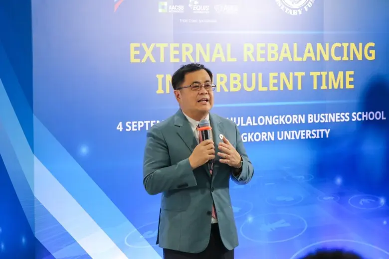องค์กรระดับโลก International Monetary Fund (IMF) ร่วมกับ คณะพาณิชยศาสตร์และการบัญชี จุฬาลงกรณ์มหาวิทยาลัย (CBS) ชี้ทางรอดท่ามกลางความความผันผวนของสกุลเงินต่อพลวัตรการเปลี่ยนแปลงโลกครั้งใหญ่