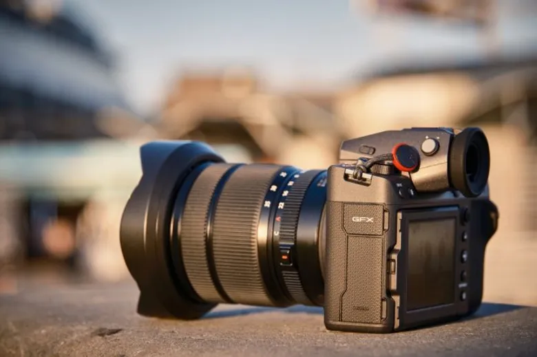 ฟูจิฟิล์ม เผยโฉมกล้องมีเดียมฟอร์แมต "FUJIFILM GFX100 II" พร้อมไลน์อัปเลนส์แบบถอดเปลี่ยนได้รุ่นใหม่จากซีรีส์ GFX