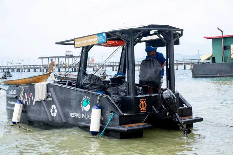 รอยัล ภูเก็ต มารีน่า รวมพลังจับมือพันธมิตรเก็บขยะฟื้นฟูชายหาดเกาะนาคาใหญ่ ต่อยอดพันธกิจด้านสิ่งแวดล้อม นำร่องธุรกิจมารีน่าสีเขียวเพื่อสิ่งแวดล้อมแห่งแรกในไทย