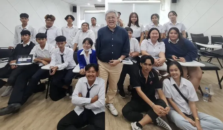นางสาวสมสกุล หลิมศุทธพรรณ รองกรรมการผู้จั...