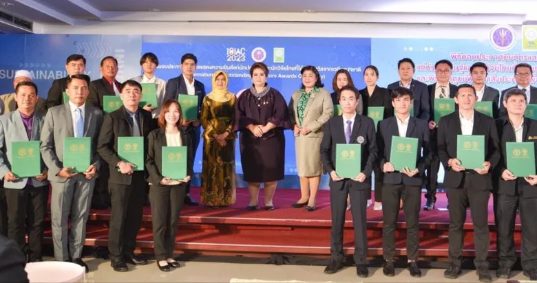 อว. ประกาศเกียรติคุณนักวิจัยไทยรางวัลประกวดนวัตกรรมนานาชาติ พร้อมเปิดศูนย์พัฒนาสิ่งประดิษฐ์เพื่ออนาคตและความยั่งยืน