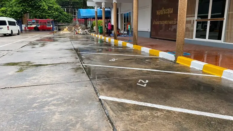 เขตบางกะปิแจงการสร้างหอพระ พร้อมจัดระเบียบที่จอดรถอำนวยความสะดวกผู้มาติดต่อราชการ