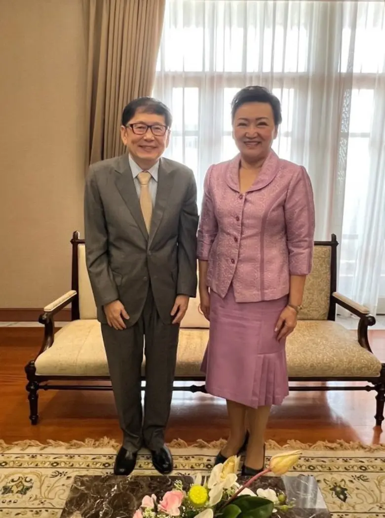 "แว่นท็อปเจริญ" ร่วมแสดงความยินดีกับประธานศาลฎีกาคนที่ 49