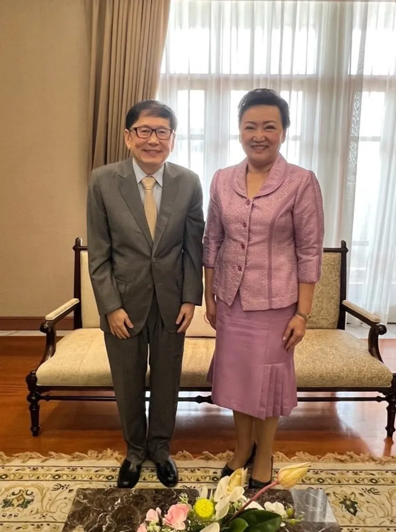 "แว่นท็อปเจริญ" ร่วมแสดงความยินดีกับประธานศาลฎีกาคนที่ 49