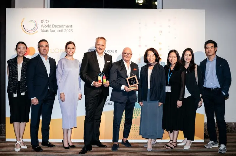 KaDeWe Group department stores under Central Group established an enormous success, acquiring the most prestigious awards by IGDS