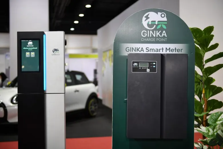 FSMART อวดโฉม GINKA ระบบ DC เอาใจสายชาร์จไว กำลังไฟ 120kW เตรียมปิดดีลใหญ่คอนโดฯ เชื่อปีนี้ติดตั้งรวม 200 จุด ก่อนขยาย 5,000 จุดปีหน้า