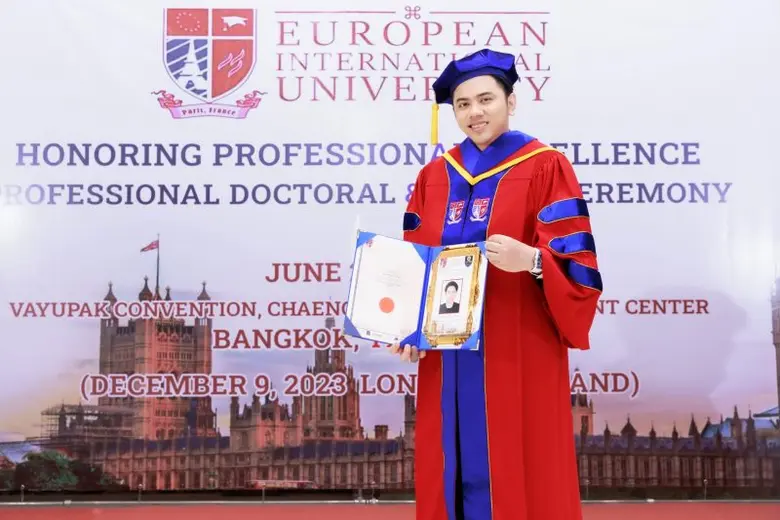 'วรวัฒน์ CEO บิทแนนซ์' สุดปลื้ม! ได้รับปริญญาดุษฎีบัณฑิตกิตติมศักดิ์ สาขาการเงิน จาก มหาวิทยาลัยนานาชาติยุโรป (EIU-Paris)