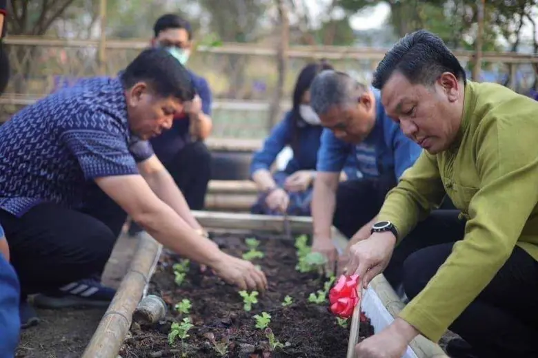 จังหวัดเชียงใหม่ นำโดย นายนิรัตน์ พงษ์สิท...