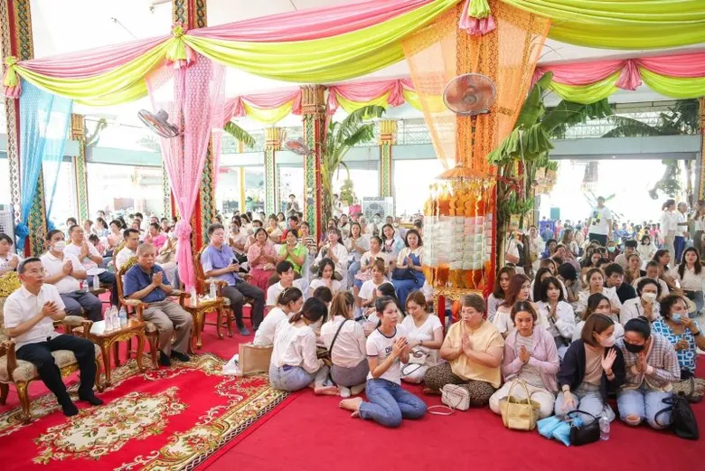 กลุ่มโรงพยาบาลแพทย์รังสิต จัดงานทอดกฐินสามัคคี ประจำปี 2566 ณ วัดดอกไม้ ตำบลบางเตย อำเภอสามโคก จังหวัดปทุมธานี