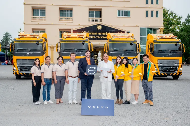 วอลโว่ ทรัคส์ ส่งมอบรถบรรทุก Volvo FH จำนวน 14 คัน ให้กับ วัฒนะกล ทรานสปอร์ต 2001 เพื่อสนับสนุนโครงการขนส่งข้ามแดนสุดท้าทาย