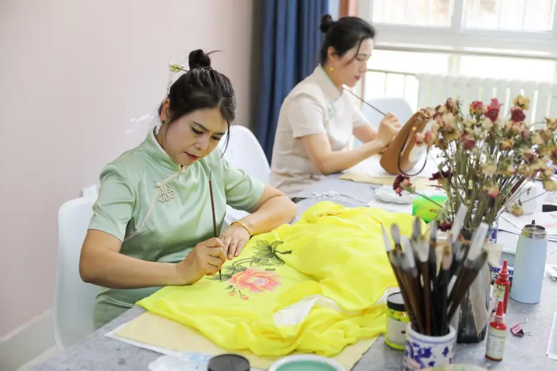 Rizhao Economic and Technical Development Zone: Freehand Sketching Outlines a New Landscape of "Intangible Cultural Heritage and Cultural Creativity"