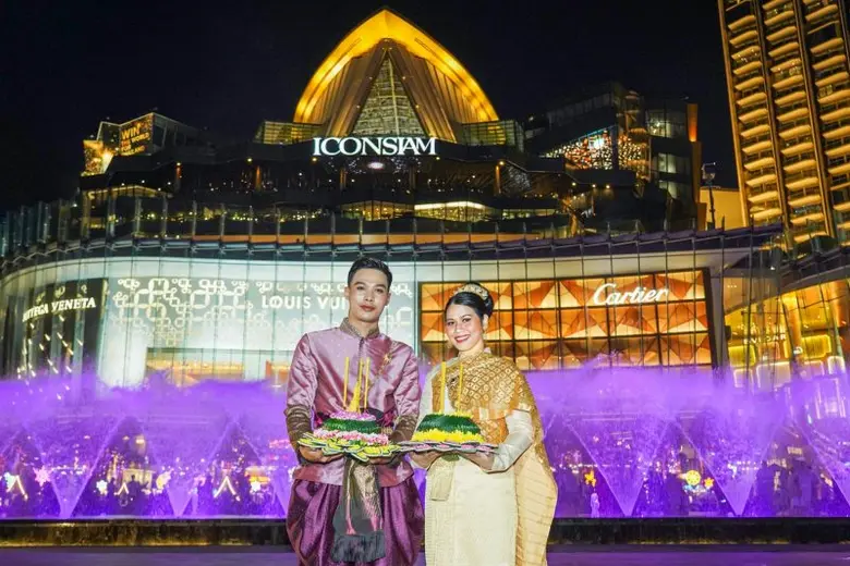 ไอคอนสยาม จัดมหาปรากฏการณ์งานลอยกระทงบนโค้งน้ำที่สวยที่สุดของแม่น้ำเจ้าพระยา จัดงาน "ICONSIAM CHAO PHRAYA RIVER OF ETERNAL PROSPERITY"